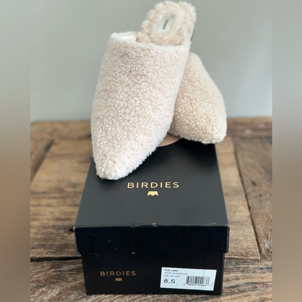 Birdies Sz 8.5 The Lark Faux Ivory Shearling Original Box - Picture 2 of 5